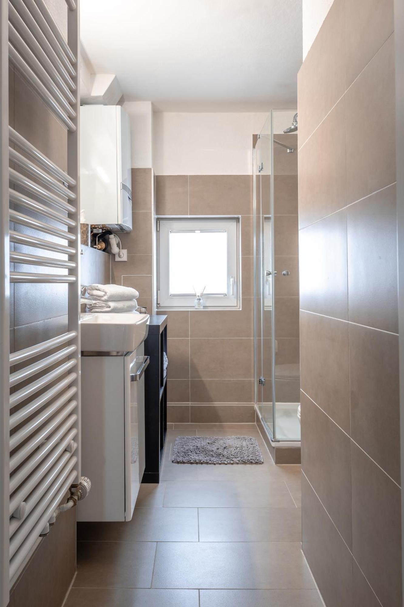 Eich-Penthouse, Zentral Am Stadtwald Mit Ausblick Ueber Die Stadt, 24H Self Check-In, Netflix, Disneyplus Hanóver Exterior foto